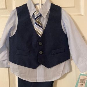 Infant special occasion outfit